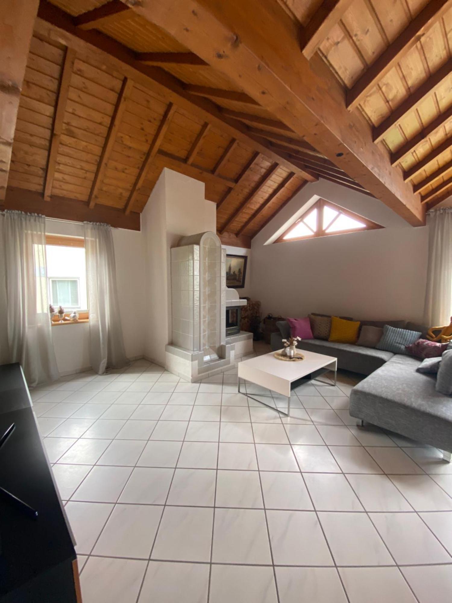 Ferienwohnung Lodge 43 トリーア エクステリア 写真